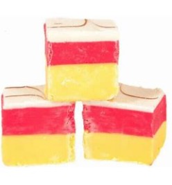 Cherry Bakewell Fudge*